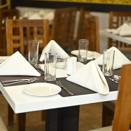 Hotel Rimi International Agartala Zewnętrze zdjęcie