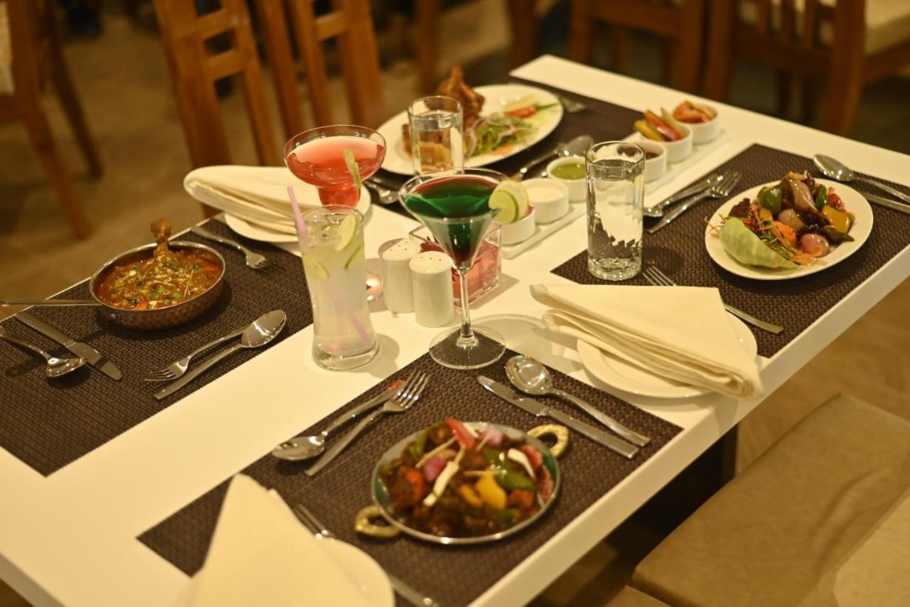 Hotel Rimi International Agartala Zewnętrze zdjęcie