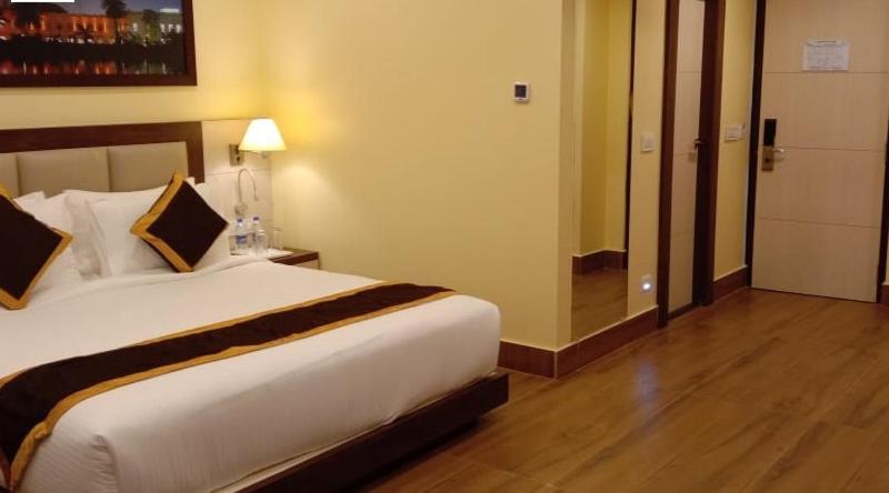 Hotel Rimi International Agartala Zewnętrze zdjęcie