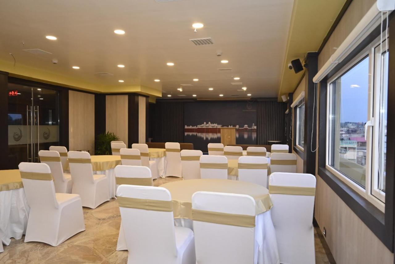 Hotel Rimi International Agartala Zewnętrze zdjęcie