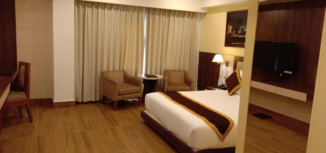Hotel Rimi International Agartala Zewnętrze zdjęcie