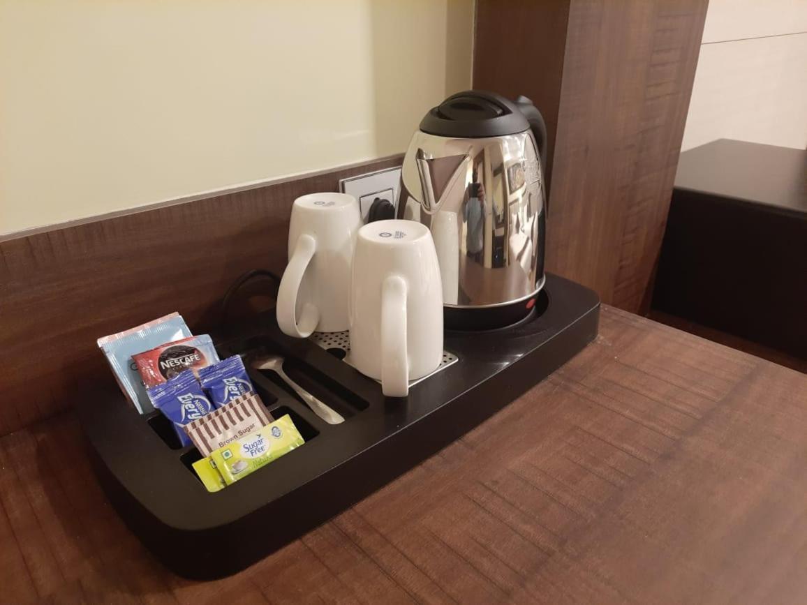 Hotel Rimi International Agartala Zewnętrze zdjęcie