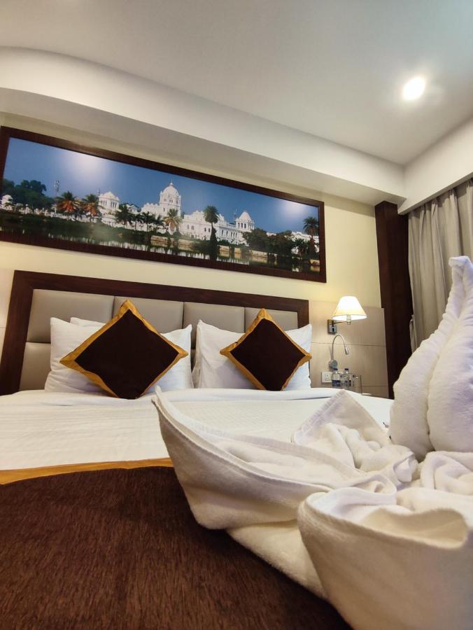 Hotel Rimi International Agartala Zewnętrze zdjęcie
